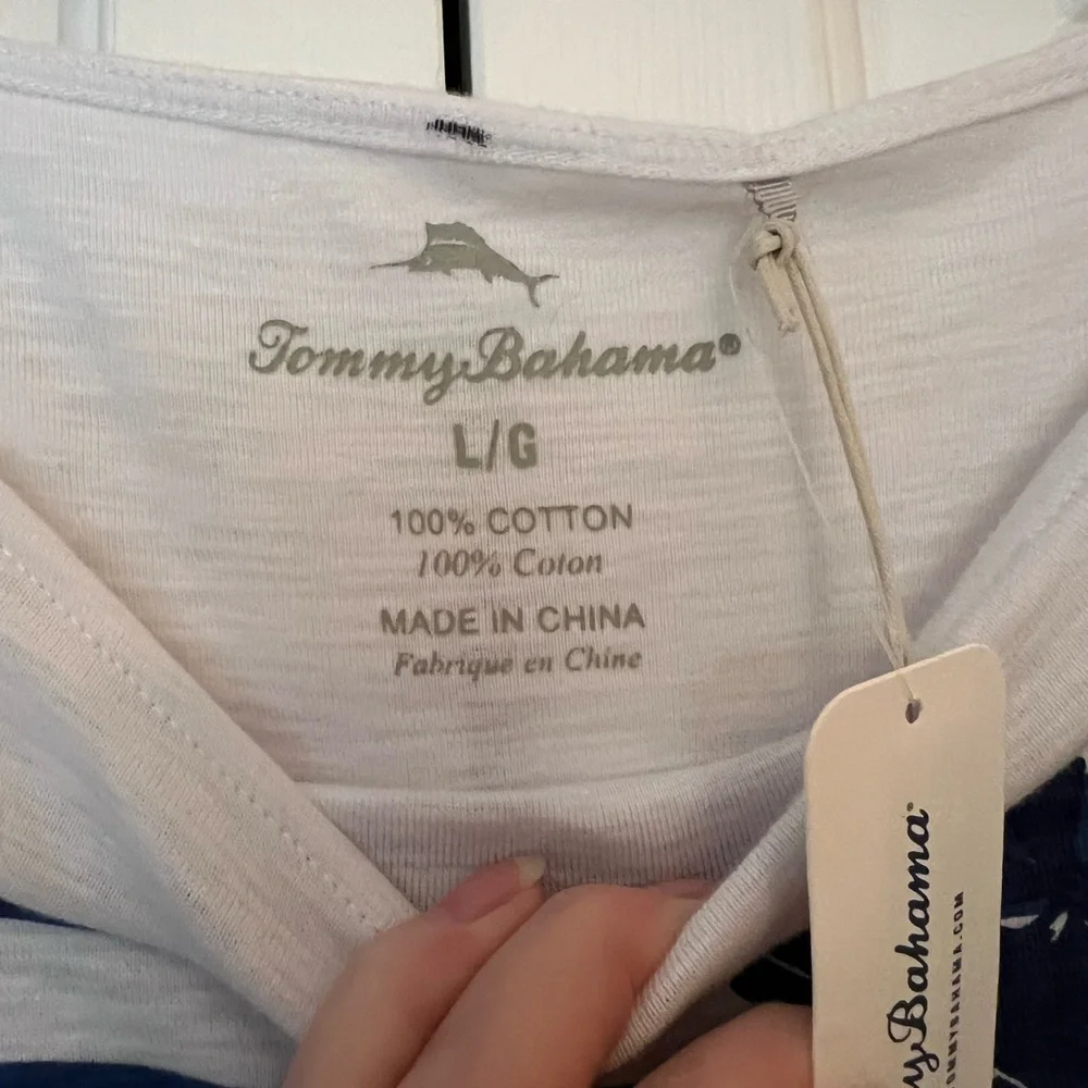 Tommy Bahama Blue and White Floral Striped Long Sleeve Top NWT Size L - Picture 3 of 10